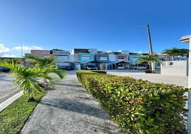 Photo 3 of Townhouse for sale at Ramal Carlos Figueroa Condo Portal De Cieba #26, Ceiba, PR 00735 | MLS# PR9124947 | Listing updated on 2026-10-14