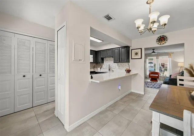 Photo 4 of Sale Pending at 1352 Casa Park Cir, Winter Springs, FL 32708 | MLS# O6449586 | Listing updated on 2026-10-18