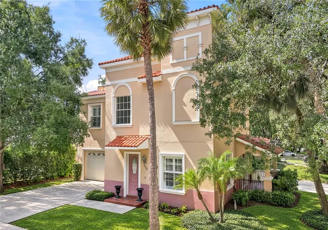 Photo 1 of Townhouse for sale at 322 N HESPERIDES STREET, Tampa, FL 33609 | MLS# TB8557692 | Listing updated on 2026-10-20