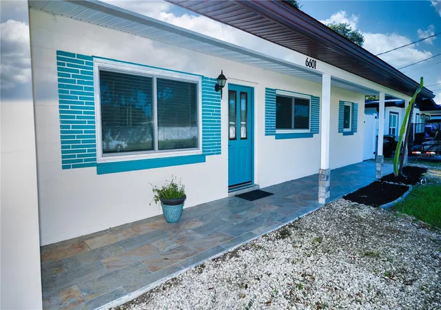 Photo 2 of Single family home for sale at 6601 Harvey St W, Orlando, FL 32809 | MLS# S5159451 | Listing updated on 2026-10-26