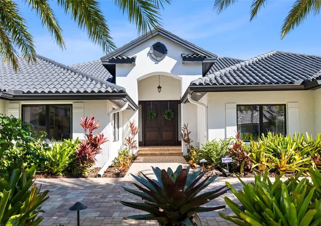 Photo 3 of Single family home for sale at 9805 Compass Point Way, Tampa, FL 33615 | MLS# TB8557696 | Listing updated on 2026-10-23