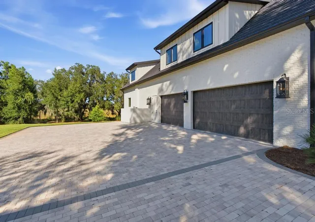Photo 4 of Single family home for sale at 467 Long And Winding Rd, Howey In The Hills, FL 34737 | MLS# G5119020 | Listing updated on 2026-10-29