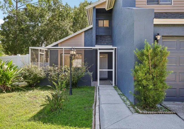 Photo 2 of Single family home for sale at 16148 Gardendale Dr, Tampa, FL 33624 | MLS# TB8557708 | Listing updated on 2026-10-24