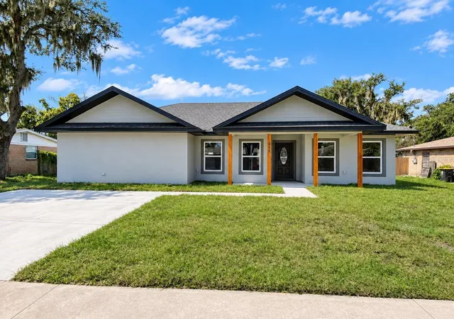 Single family home for sale at 415 Ellerbe Way, Lakeland, FL 33801 | MLS# L4965756 | Listing updated on 2026-10-14