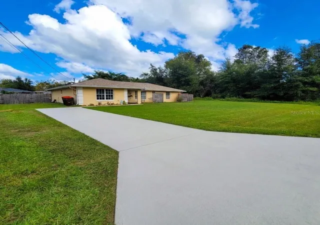 Photo 1 of Single family home for sale at 965 NW 66th Street, Ocala, FL 34475 | MLS# S5159455 | Listing updated on 2026-10-30