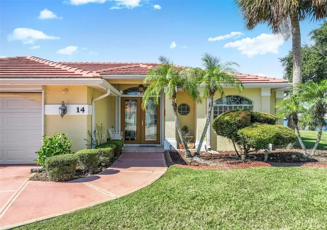 Photo 4 of Sale Pending at 14 Bill Ct, Palm Coast, FL 32137 | MLS# FC322096 | Listing updated on 2026-10-26