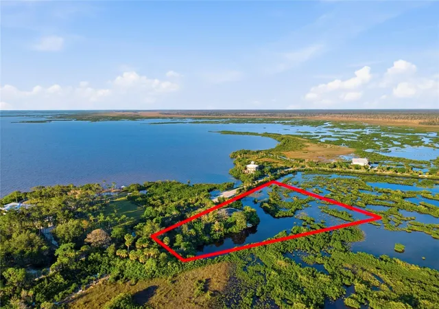 Photo 1 of Land for sale at 10501 Pine Is Dr, Weeki Wachee, FL 34607 | MLS# W7890291 | Listing updated on 2026-10-19