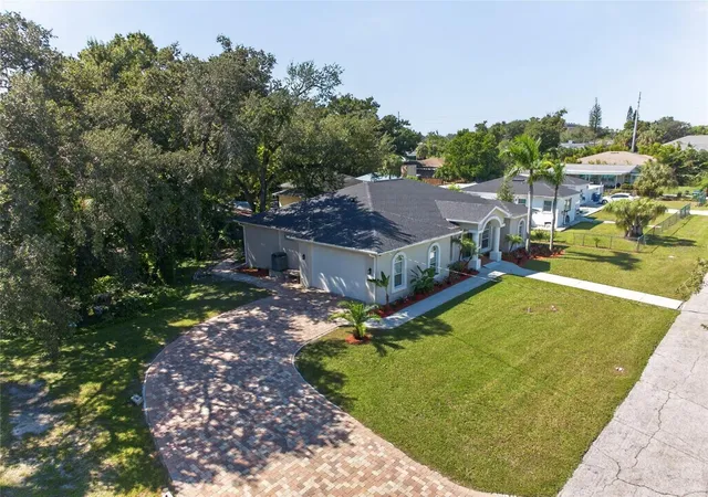 Photo 1 of Single family home for sale at 2108 W Cordelia St, Tampa, FL 33607 | MLS# TB8557735 | Listing updated on 2026-10-22