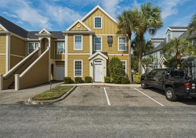 Photo 1 of Condo for sale at 5550 Rosehill Rd #102, Sarasota, FL 34233 | MLS# A4709459 | Listing updated on 2026-10-20