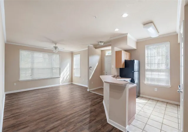 Photo 4 of Condo for sale at 5550 Rosehill Rd #102, Sarasota, FL 34233 | MLS# A4709459 | Listing updated on 2026-10-20