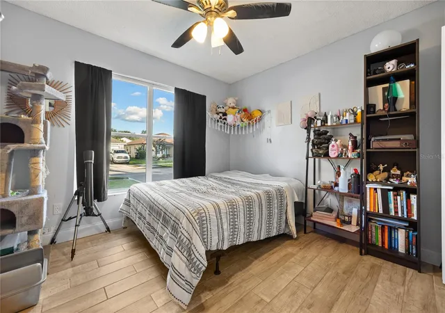 Photo 3 of Single family home for sale at 2930 Woolridge Dr, Orlando, FL 32837 | MLS# O6449627 | Listing updated on 2026-10-20