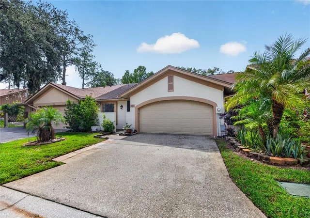 Townhouse for sale at 4004 Shoreside Cir, TAMPA, FL 33624 | MLS# TB8557762