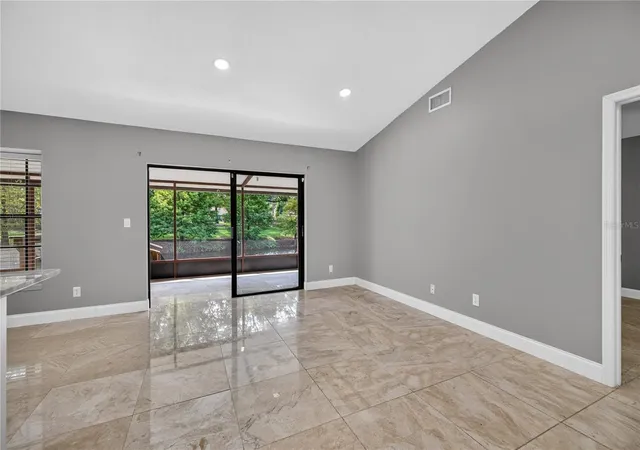 Photo 4 of Townhouse for sale at 4004 Shoreside Cir, Tampa, FL 33624 | MLS# TB8557762 | Listing updated on 2026-10-25