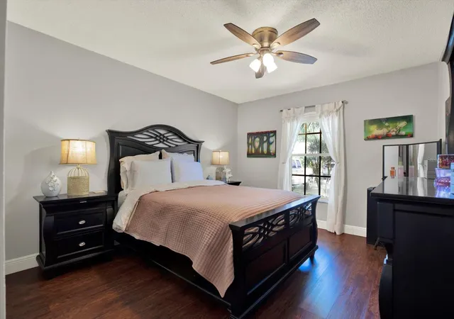 Photo 3 of Single family home for sale at 7216 Parkside Villas Dr, Saint Petersburg, FL 33709 | MLS# TB8557767 | Listing updated on 2026-10-21