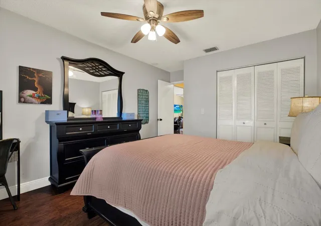 Photo 3 of House for sale at 7216 Parkside Villas Dr, Saint Petersburg, FL 33709 | MLS# TB8557767 | Listing updated on 2026-10-21
