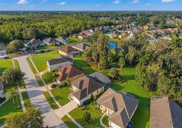 Photo 3 of Single family home for sale at 1806 Ironwood Way, Kissimmee, FL 34746 | MLS# O6449641 | Listing updated on 2026-10-17