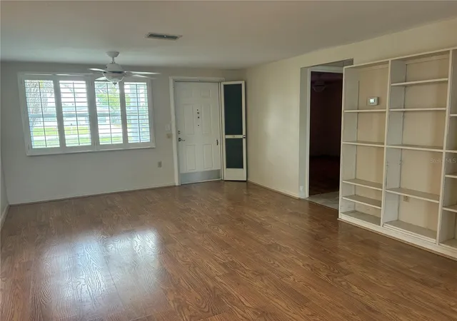Photo 4 of Single family home for sale at 90 Harwich Cir, Englewood, FL 34223 | MLS# A4709465 | Listing updated on 2026-10-28