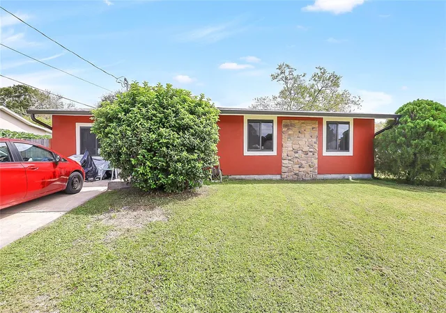 Photo 1 of Single family home for sale at 21 S Palm Ave, Kissimmee, FL 34741 | MLS# O6449645 | Listing updated on 2026-10-14