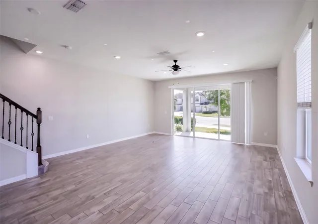 Photo 4 of Townhouse for sale at 3768 Plainview Dr, Orlando, FL 32824 | MLS# O6449659 | Listing updated on 2026-10-16