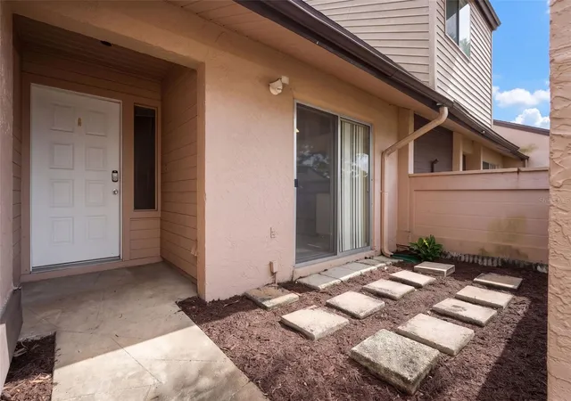 Listing Photo 1 - Condo for sale in building located at 5849 Blue Dahlia Wy, ORLANDO, FL 32807 - Unit #12