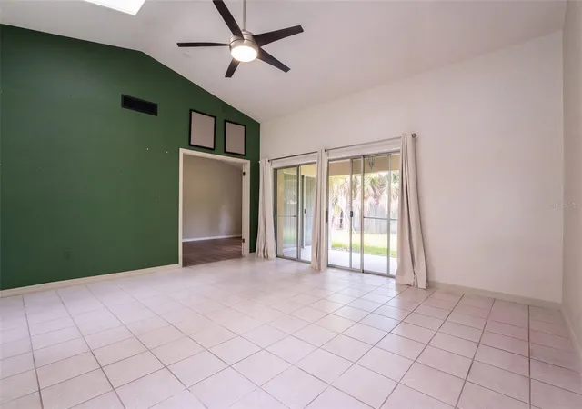 Photo 3 of Condo for sale at 5849 Blue Dahlia Way #12, Orlando, FL 32807 | MLS# O6449664 | Listing updated on 2026-10-14