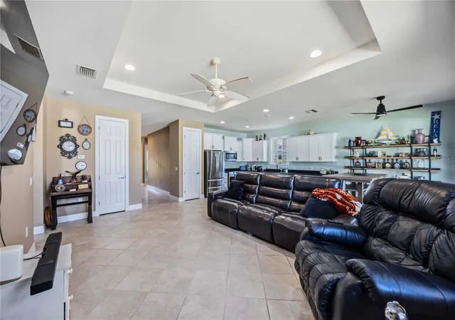Photo 4 of Single family home for sale at 2600 Sherman Oak Dr, North Port, FL 34289 | MLS# D6149172 | Listing updated on 2026-10-28