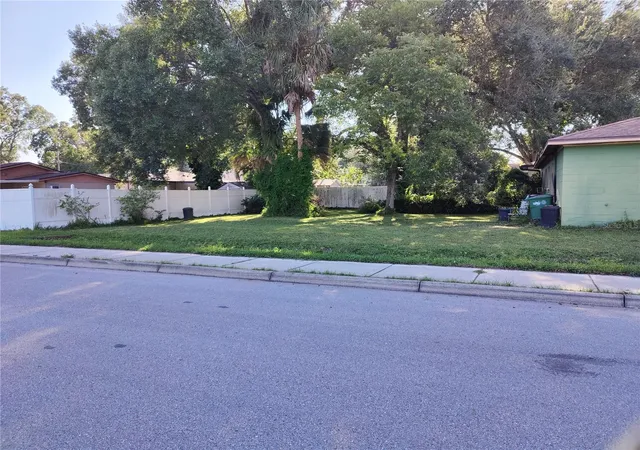 Photo 2 of Single family home for sale at 504 W Curtis St, Tampa, FL 33603 | MLS# O6449685 | Listing updated on 2026-10-15