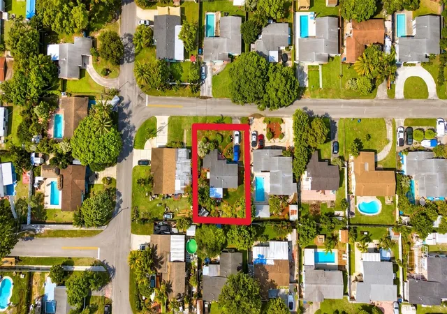 Photo 31 of Single family home for sale at 6770 Mckinley St, HOLLYWOOD, FL 33024 | MLS# TB8557803 | Listing updated on 2026-10-14