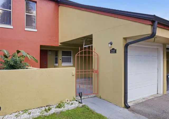 Photo 1 of Condo for sale at 2107 Honour Rd #2107, Orlando, FL 32839 | MLS# O6449690 | Listing updated on 2026-10-17