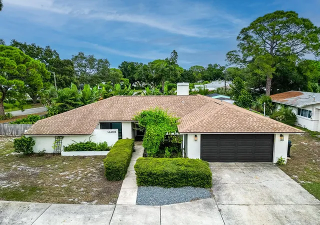 Photo 1 of Single family home for sale at 4400 Columbus Way S, Saint Petersburg, FL 33712 | MLS# TB8557808 | Listing updated on 2026-10-29