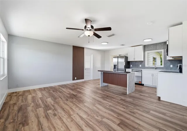 Photo 2 of Single family home for sale at 1015 60th Avenue Ter W, Bradenton, FL 34207 | MLS# A4709485 | Listing updated on 2026-10-20