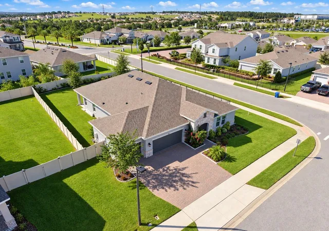 Photo 1 of Single family home for sale at 715 Blue Citrus Ln, Minneola, FL 34715 | MLS# O6449699 | Listing updated on 2026-10-31