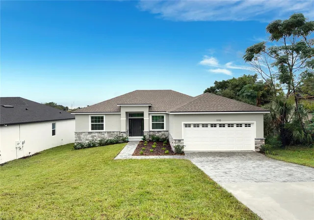 Single family home for sale at 1110 Chestnut St, Clermont, FL 34711 | MLS# O6449703 | Listing updated on 2026-10-15