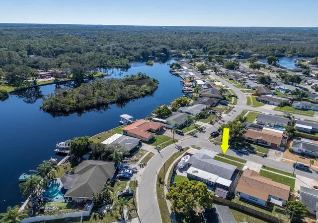 Photo 3 of Single family home for sale at 5735 Mosaic Dr, Holiday, FL 34690 | MLS# TB8557833 | Listing updated on 2026-10-17