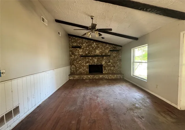 Photo 3 of Single family home for sale at 477 Woodstock Dr, Port Orange, FL 32127 | MLS# O6449728 | Listing updated on 2026-10-14