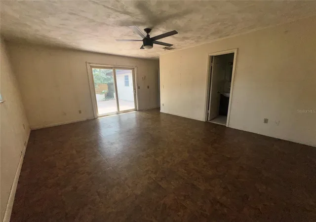 Photo 4 of Single family home for sale at 1603 Royal Palm Dr, Edgewater, FL 32132 | MLS# O6449729 | Listing updated on 2026-10-15