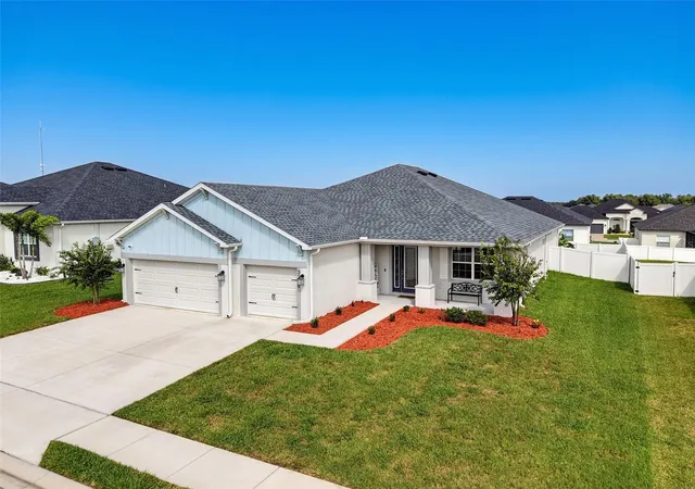 Photo 4 of Single family home for sale at 3158 Kendal Way, Lakeland, FL 33813 | MLS# L4965770 | Listing updated on 2026-10-28