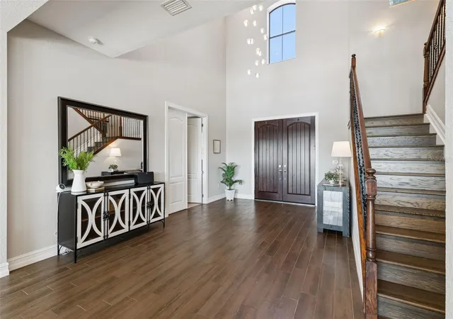 Photo 3 of Single family home for sale at 10919 Mobberley Cir, Orlando, FL 32832 | MLS# S5159482 | Listing updated on 2026-10-24