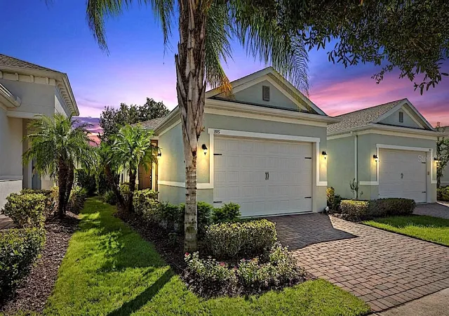 Photo 1 of Single family home for sale at 1915 Flora Pass Pl, Kissimmee, FL 34747 | MLS# O6449739 | Listing updated on 2026-10-22