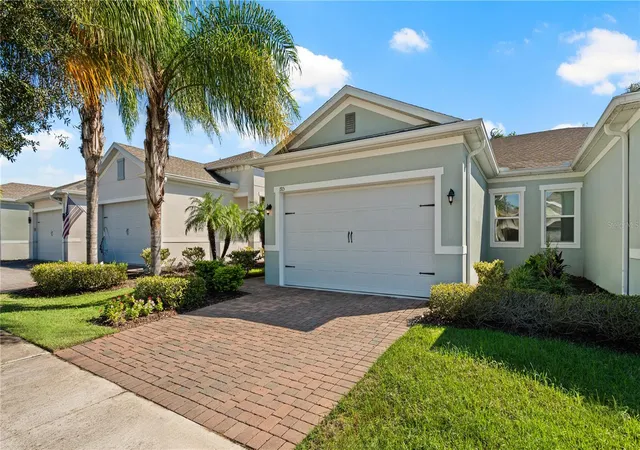Photo 1 of House for sale at 1915 Flora Pass Pl, Kissimmee, FL 34747 | MLS# O6449739 | Listing updated on 2026-10-22