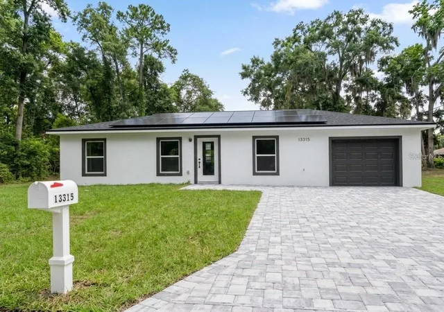 Single family home for sale at 13315 SE 38th Court, BELLEVIEW, FL 34420 | MLS# S5159484