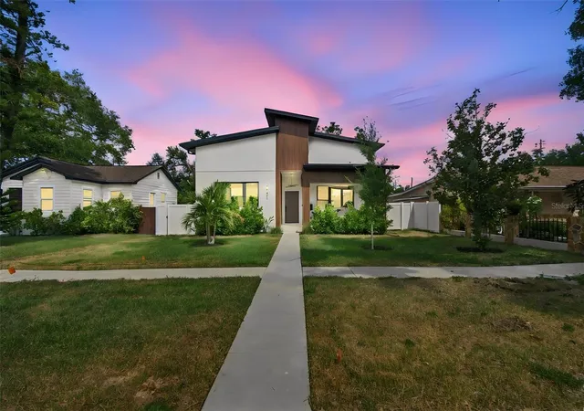 Single family home for sale at 3721 6th Avenue N, Saint Petersburg, FL 33713 | MLS# TB8557881