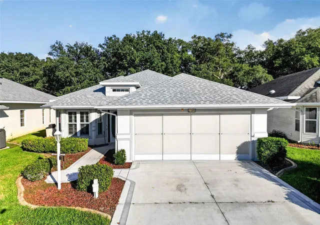 Photo 3 of Single family home for sale at 21848 Royal St Georges Ln, Leesburg, FL 34748 | MLS# G5119048 | Listing updated on 2026-10-17