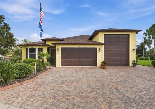 Photo 1 of Single family home for sale at 609 Sayge Dr, Polk City, FL 33868 | MLS# L4965772 | Listing updated on 2026-10-22