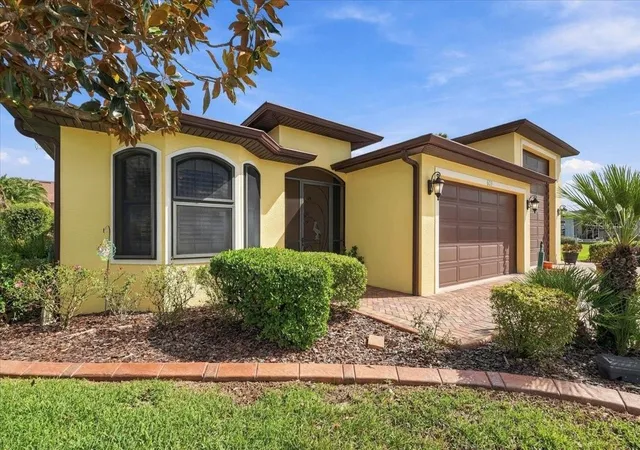 Photo 3 of Single family home for sale at 609 Sayge Dr, Polk City, FL 33868 | MLS# L4965772 | Listing updated on 2026-10-22