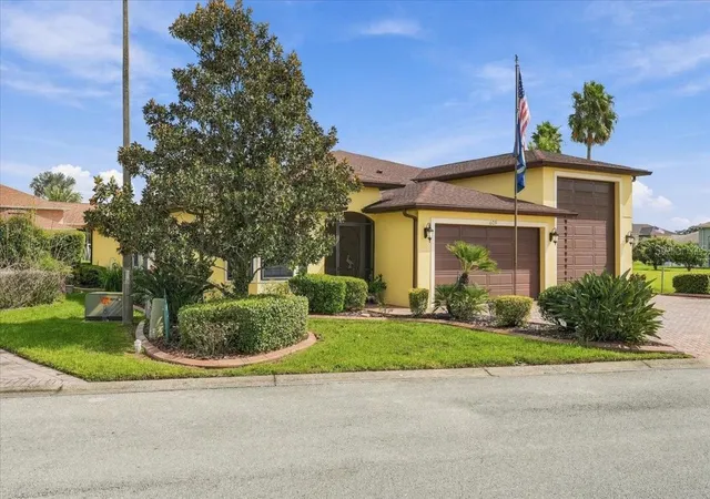 Photo 4 of Single family home for sale at 609 Sayge Dr, Polk City, FL 33868 | MLS# L4965772 | Listing updated on 2026-10-22