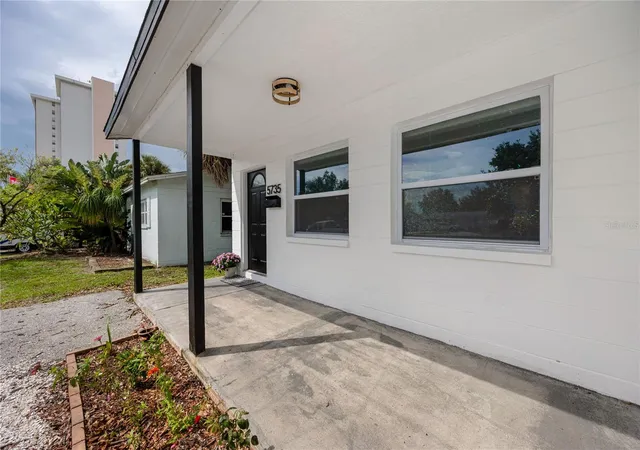 Photo 3 of Single family home for sale at 5735 Burlington Ave N, Saint Petersburg, FL 33710 | MLS# TB8557890 | Listing updated on 2026-10-17