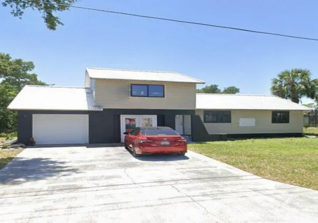 Photo 1 of Single family home for sale at 19037 Cochran Blvd, Port Charlotte, FL 33948 | MLS# TB8557896 | Listing updated on 2026-10-22