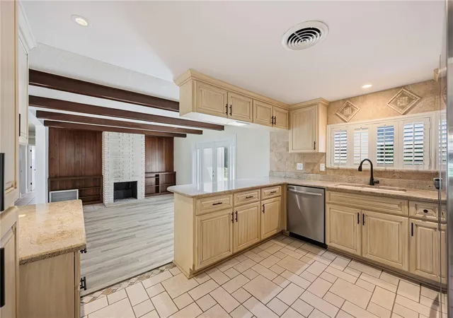 Photo 1 of Single family home for sale at 1323 Alyce St, Lakeland, FL 33801 | MLS# L4965775 | Listing updated on 2026-10-28