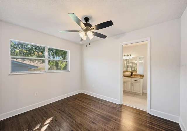 Photo 4 of Single family home for sale at 1323 Alyce St, Lakeland, FL 33801 | MLS# L4965775 | Listing updated on 2026-10-28